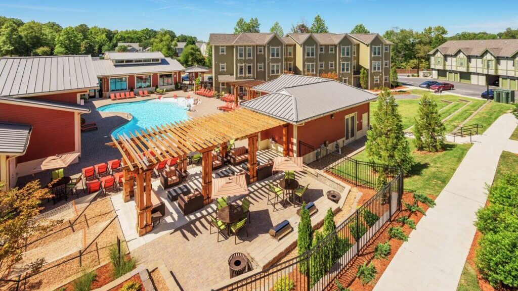 US: The Preiss Company to manage three student housing communities